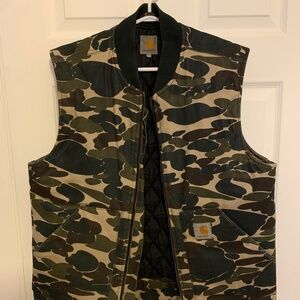 Carhartt WIP camo quilt lined vest